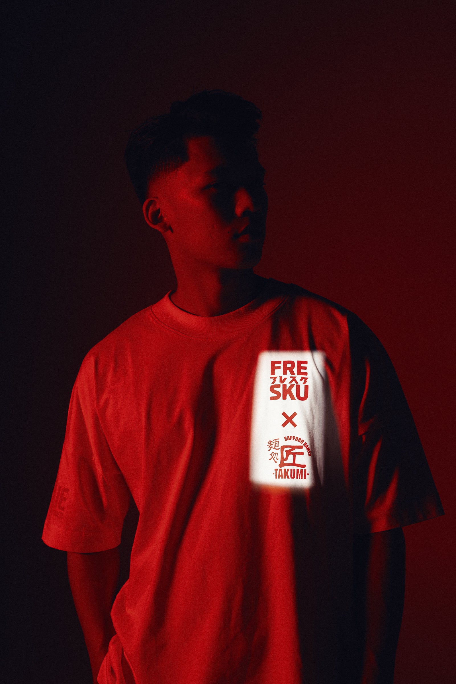 Fresku x Takumi Weißes T-Shirt, Bild 2